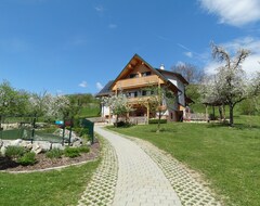 Khách sạn Ferienhaus Zotter (Feldbach, Áo)