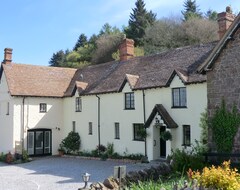 Castle of Comfort Hotel and Restaurant (Nether Stowey, United Kingdom)