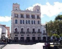 Hotelli Plaza Grande Hotel (Quito, Ecuador)