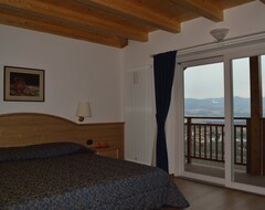 Hotel Monte Pin (Livo, Italien)