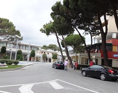 Hotel Oasi (Lignano Pineta, Italia)