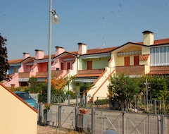 Khách sạn Hermitage 5 (Eraclea, Ý)