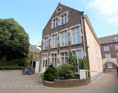 Hotel Villadelux Swalmerhof (Roermond, Netherlands)