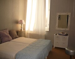 Bed & Breakfast Au Domisiladore (Carcassonne, Francuska)