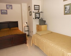 Entire House / Apartment Malecon Del Salado Apartaments (Guayaquil, Ecuador)