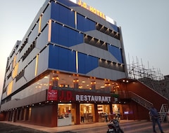 J D The Business Luxury Hotel, Surat (Surat, India)