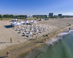 Hotel Robinson Zatoka Park Beach (Kyiv, Ukraine)