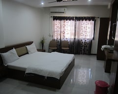 Hotel Dhruv Palace (Trimbak, India)