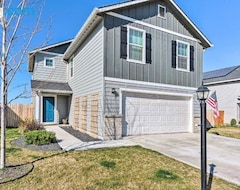 Hele huset/lejligheden Stunning Nampa Home Nearby Park With Fire Pit! (Nampa, USA)