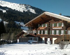 Chalet-Hotel Alpenblick Wildstrubel (St. Stephan, Švicarska)
