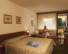 Khách sạn Hotel Garden (Mezzana, Ý)