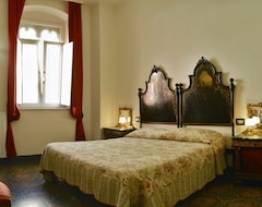 Hotel La Peonia Charming Accommodation (Cagliari, Italy)