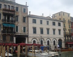 Hotelli Locanda Ovidius (Venetsia, Italia)