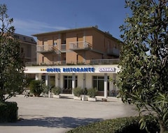 Hotel Anita (Cupra Marittima, Italy)