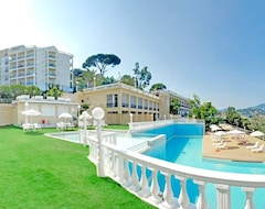 Hotel Royal (Kanoni, Grecja)