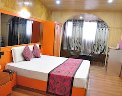 Hotel OYO 12815 HS Ram Bazar (Shimla, Indien)