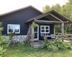Entire House / Apartment Charming Year Round Beach Cottage In Keweenaw, 3mi To Calumet (Calumet, USA)