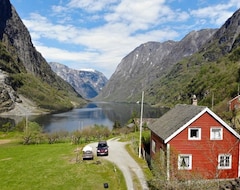 Toàn bộ căn nhà/căn hộ House With Terrific Fjord View (Gudvangen, Na Uy)