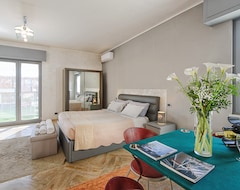 Aparthotel Penthouse Station Luxury Suites & Apts (Brindisi, Italija)