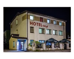 Khách sạn Hotel 24 (Plock, Ba Lan)