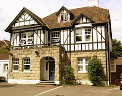 Hotel Castle Lodge (Horley, Reino Unido)