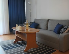 Koko talo/asunto Apartment With Swing (Hévíz, Unkari)