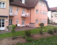 Khách sạn Landhaus Hotel Muller (Großostheim, Đức)
