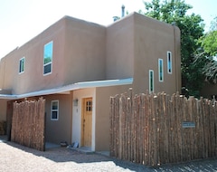 Koko talo/asunto Casa De Mena In The Railyard District (Santa Fe, Amerikan Yhdysvallat)