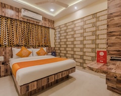 OYO 10016 Hotel Golden Inn (Bombay, India)