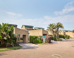 Khách sạn First Group Club Hacienda (Shelly Beach, Nam Phi)