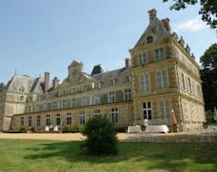 Hotel Chateau De La Buronniere (Juvardeil, France)
