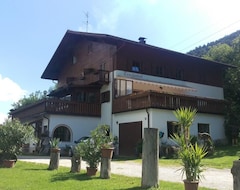 Otel Troglerhof (Lajen, İtalya)