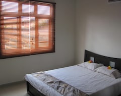 Căn hộ có phục vụ Coral Apartments (Grand Gaube, Mauritius)