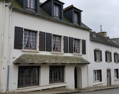 Khách sạn Sur La Route Des Myrtilles (Gouézec, Pháp)
