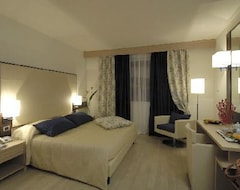 Hotel Avalon Sikani (Gioiosa Marea, Italia)