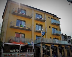 Khách sạn Gardesana Active Apartments (Malcesine, Ý)