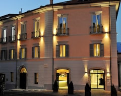Khách sạn Palazzo del Senatore (Atina, Ý)