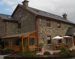 Pansiyon Riverbank, Country Pub And Guesthouse (Carrickmacross, İrlanda)