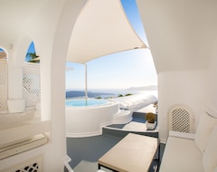 Serviced apartment Dana Villas & Infinity Suites (Firostefani, Greece)