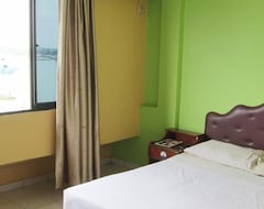 Hotelli Laut Jaya Hotel (Tanjung Pinang, Indonesia)