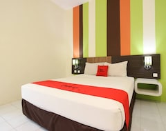 Khách sạn RedDoorz Plus near Keraton Yogyakarta 2 (Yogyakarta, Indonesia)