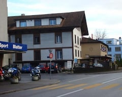 Hotel Carrera (Burgdorf, Switzerland)