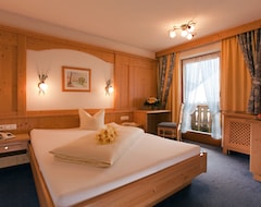 Hotel Alpenrose (Pertisau, Austria)