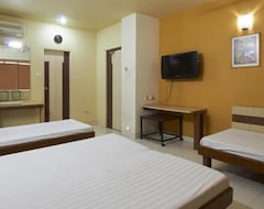 Hotelli Samrat Pure Veg (Shirdi, Intia)