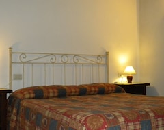 Hotel Podere Campofossato (Pistoia, Italy)