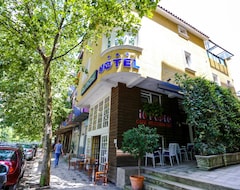 Hotelli Hotel Town House (Tirana, Albania)