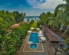 Resort Capital O 806 Hotel Safira River Front (Morjim, India)