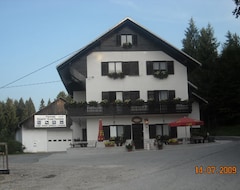 Hotel Guest House Kme?ki Hram (Spodnja Idrija, Slovenia)