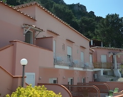 Khách sạn Hotel Guarracino (Capri, Ý)