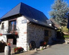 Otel La Grange Du Cerf (Mandailles-Saint-Julien, Fransa)